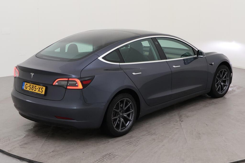 Tesla Model 3 photo