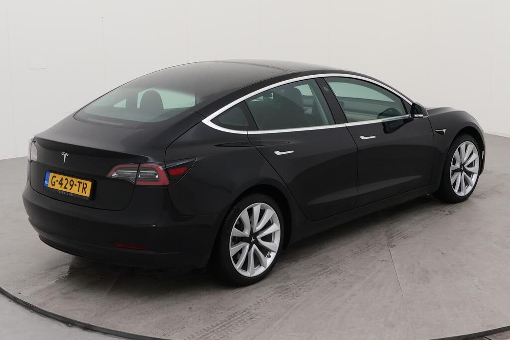 Tesla Model 3 photo