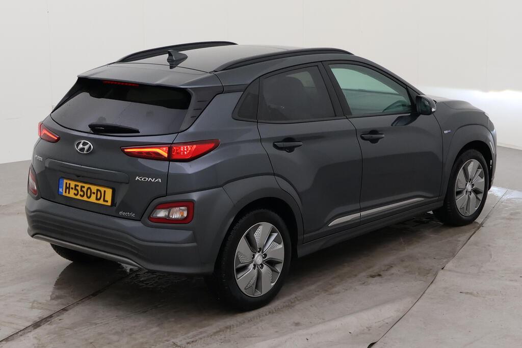 HYUNDAI Kona photo