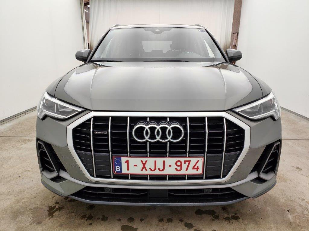 Audi Q3 40 TFSI quattro S Line 5d