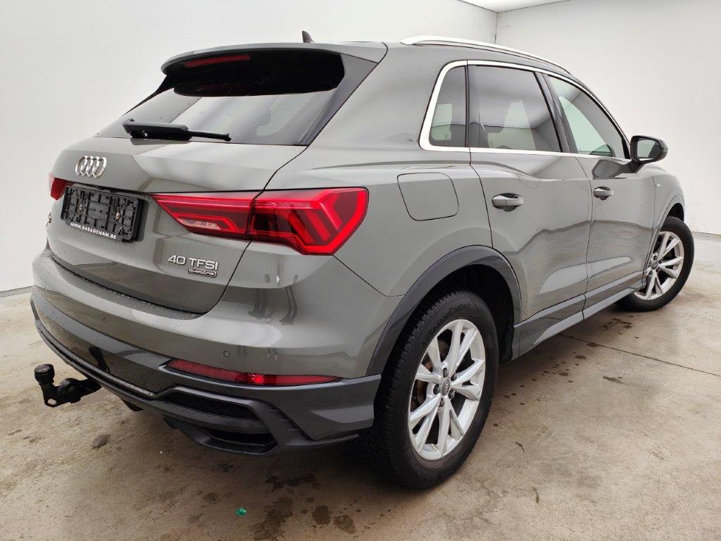 Audi Q3 40 TFSI quattro S Line 5d photo