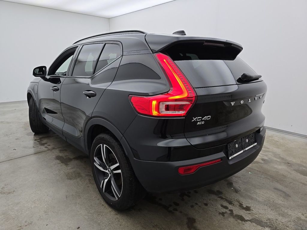 Volvo XC40 T5 Recharge Geartronic R-Design 5d photo