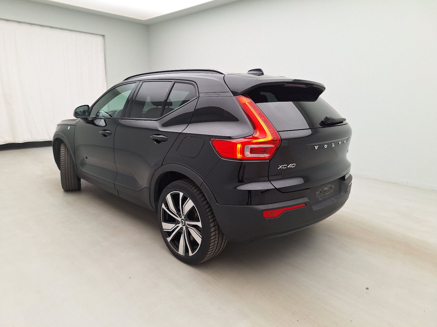 Volvo, XC40 '17, Volvo XC40 P8 4x4 Recharge R-Design 5d photo