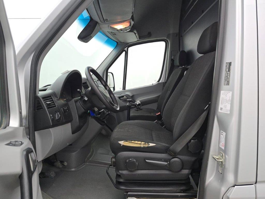 Mercedes-Benz Sprinter 516 CDI A2H1 5.0T 4d photo