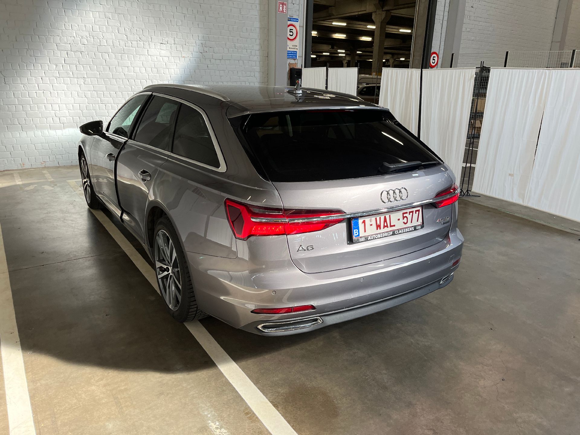 Audi, A6 Avant '18, Audi A6 Avant 40 TDI S tronic Quattro Business Edi photo