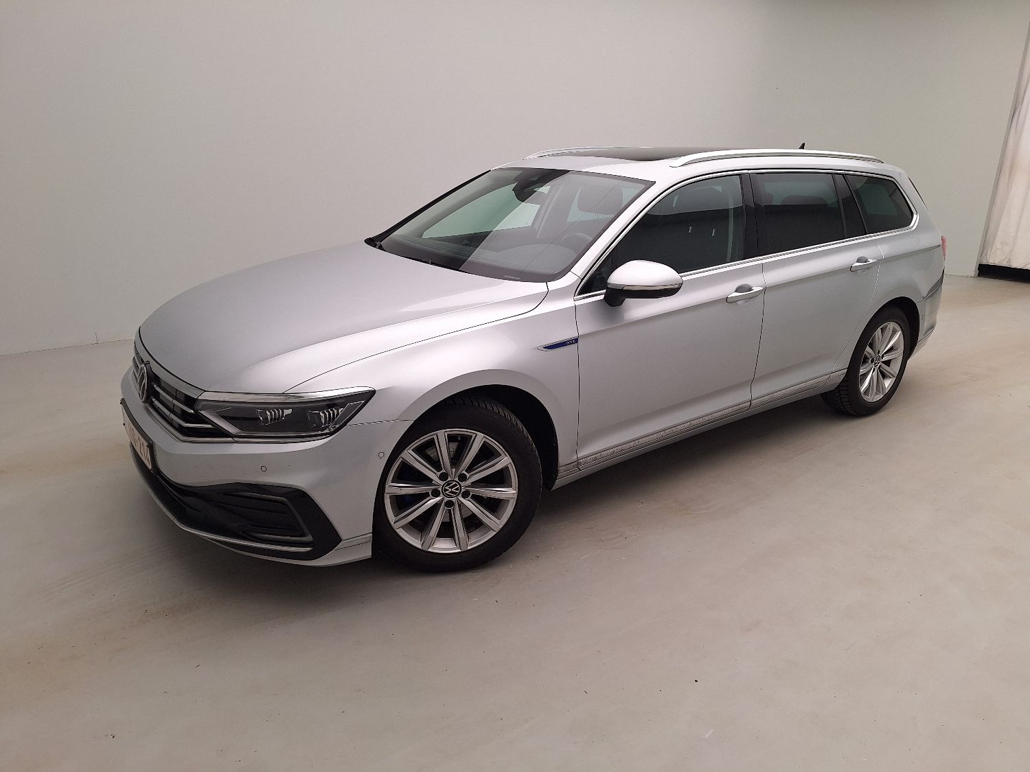 VW, Passat Variant FL'19, Volkswagen Passat Variant 1.4 TSI DSG6 GTE Busines photo