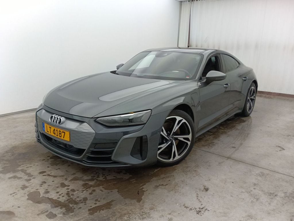 AUDI E-TRON GT 93.4 kWh 60 475hp Quattro 4d photo