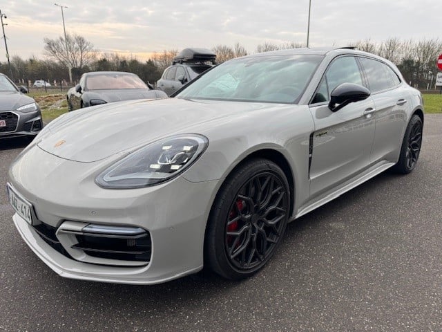 PORSCHE Panamera 4 E-Hybrid S.T.Platin.Ed. Panamera 4 E-Hybrid Sport Turismo Platinum Edition (MY23)