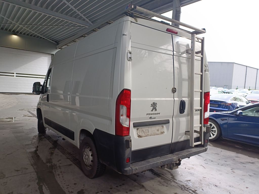 Peugeot Boxer 2.2 BlueHDi S&S 165 Premium 335 L2H2 4d photo