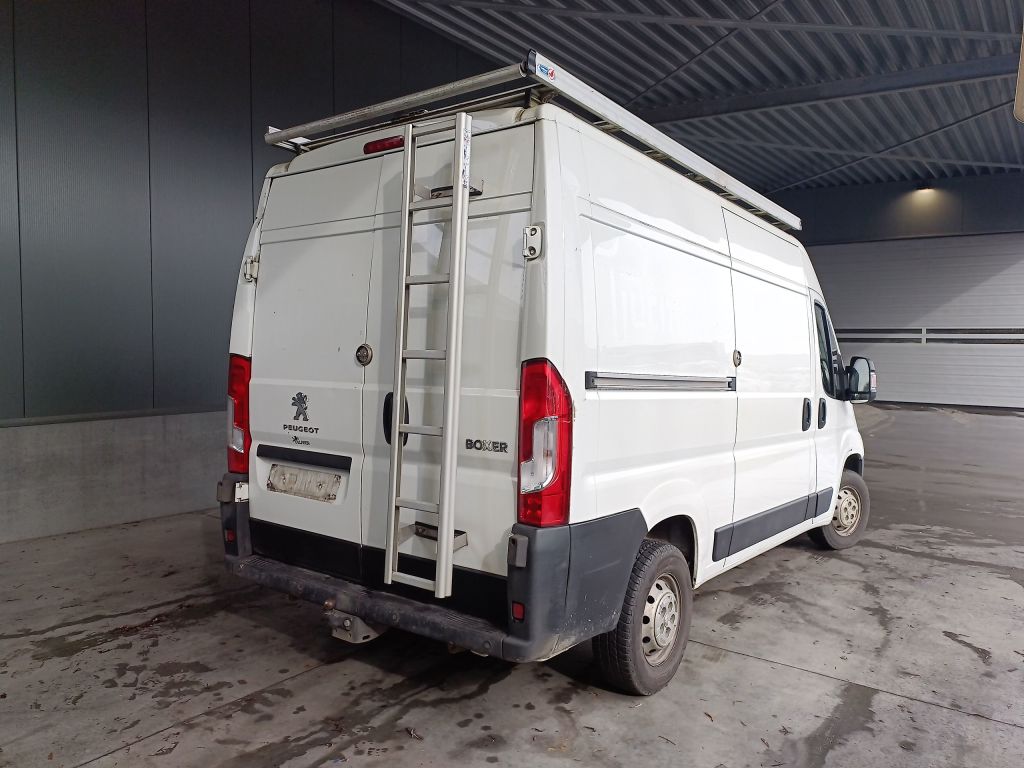 Peugeot Boxer 2.2 BlueHDi S&S 165 Premium 335 L2H2 4d photo