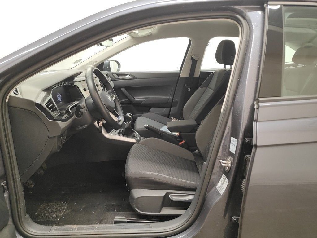 Volkswagen Taigo 1.0 TSI 70KW Life Business 5d photo