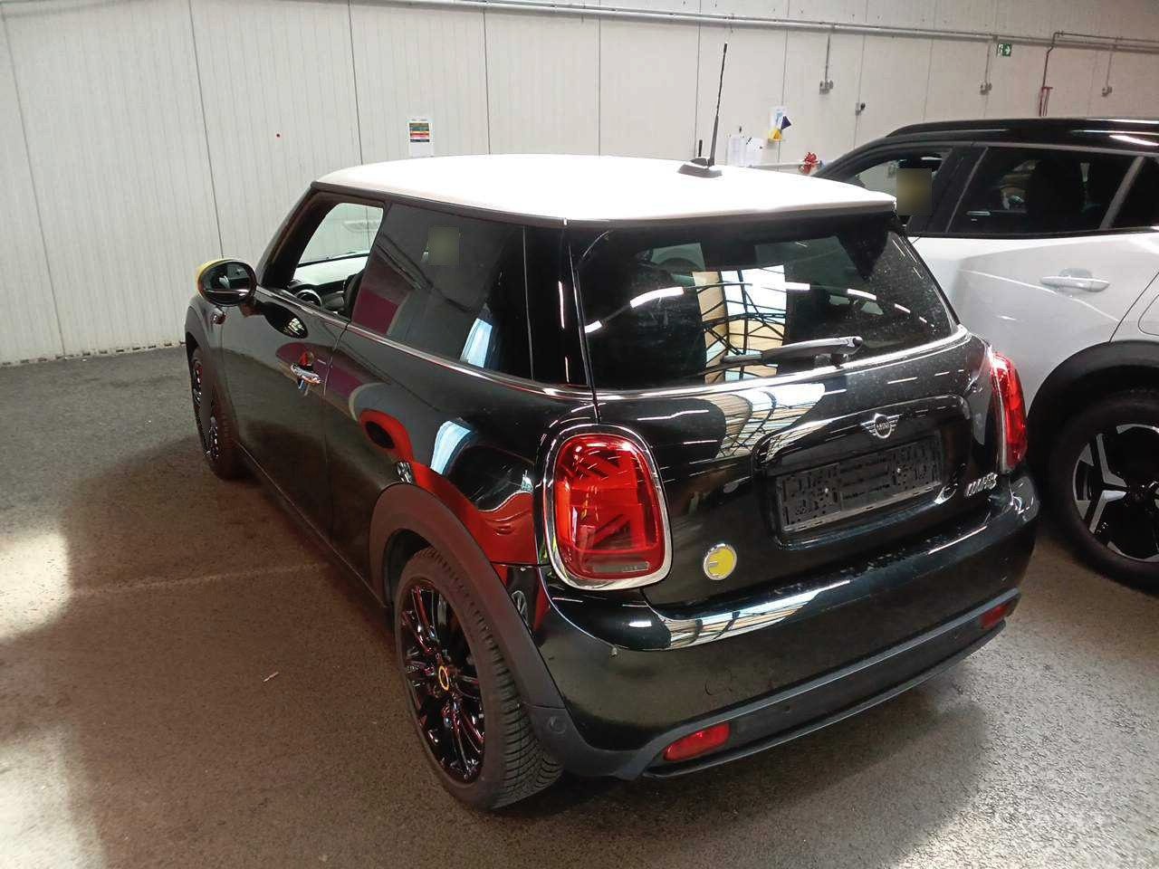 MINI Electric Electric Trim photo