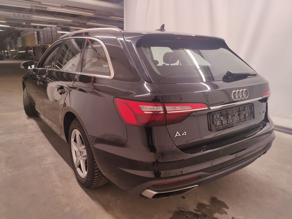 Audi A4 Avant 2.0 30 TDi 100kW S tronic Business Ed 5d photo