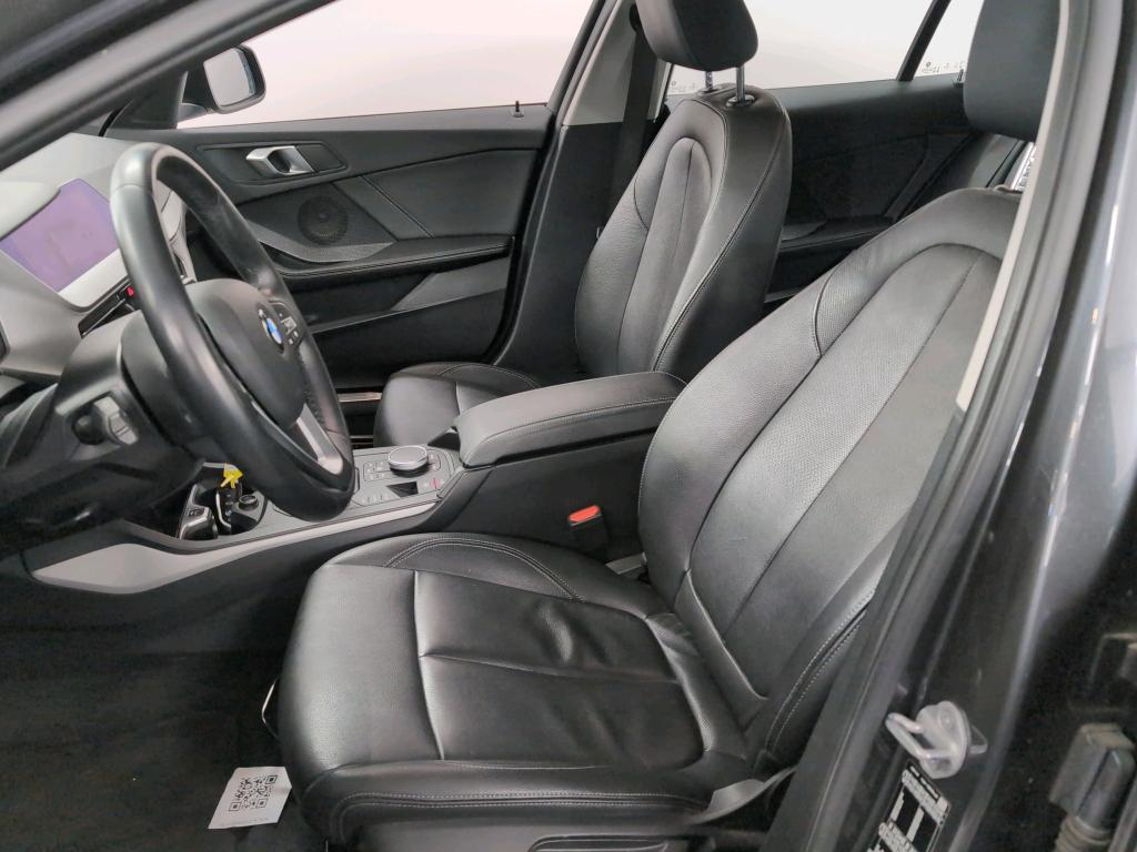 BMW 1 SERIES HATCH 1.5 116D (85KW) Model Advantage Storage Business photo