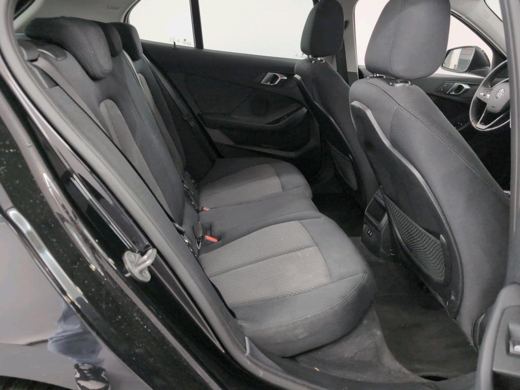 BMW 1 SERIES HATCH 1.5 116DA (85KW) Business Model Advantage Driving Mirror Storage photo