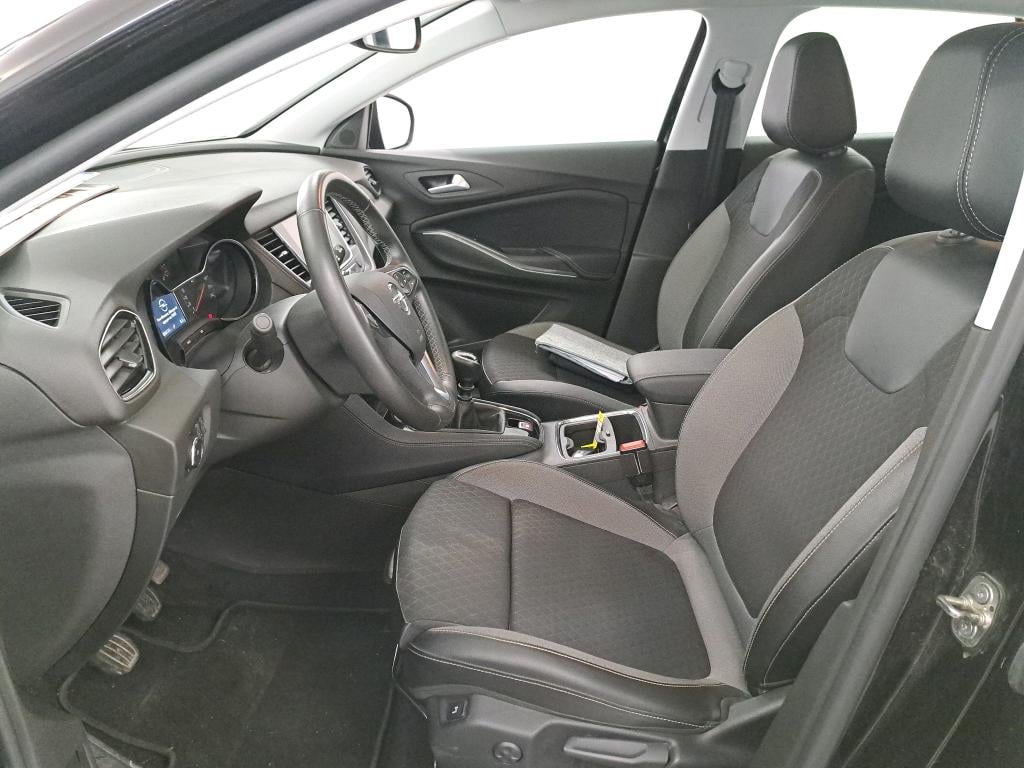 OPEL GRANDLAND X 1.5 TURBO ECOTEC D 96KW S-S INNOVATION Safety Navi 5.0 IntelliLink photo
