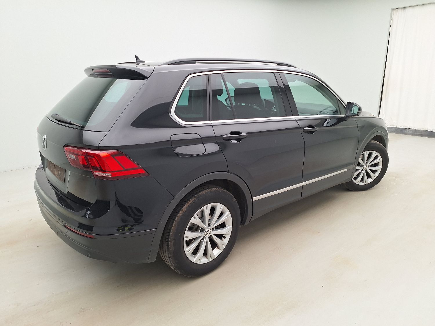 VW, Tiguan '16, Volkswagen Tiguan 1.5 TSI ACT OPF 96kW Comfortline photo
