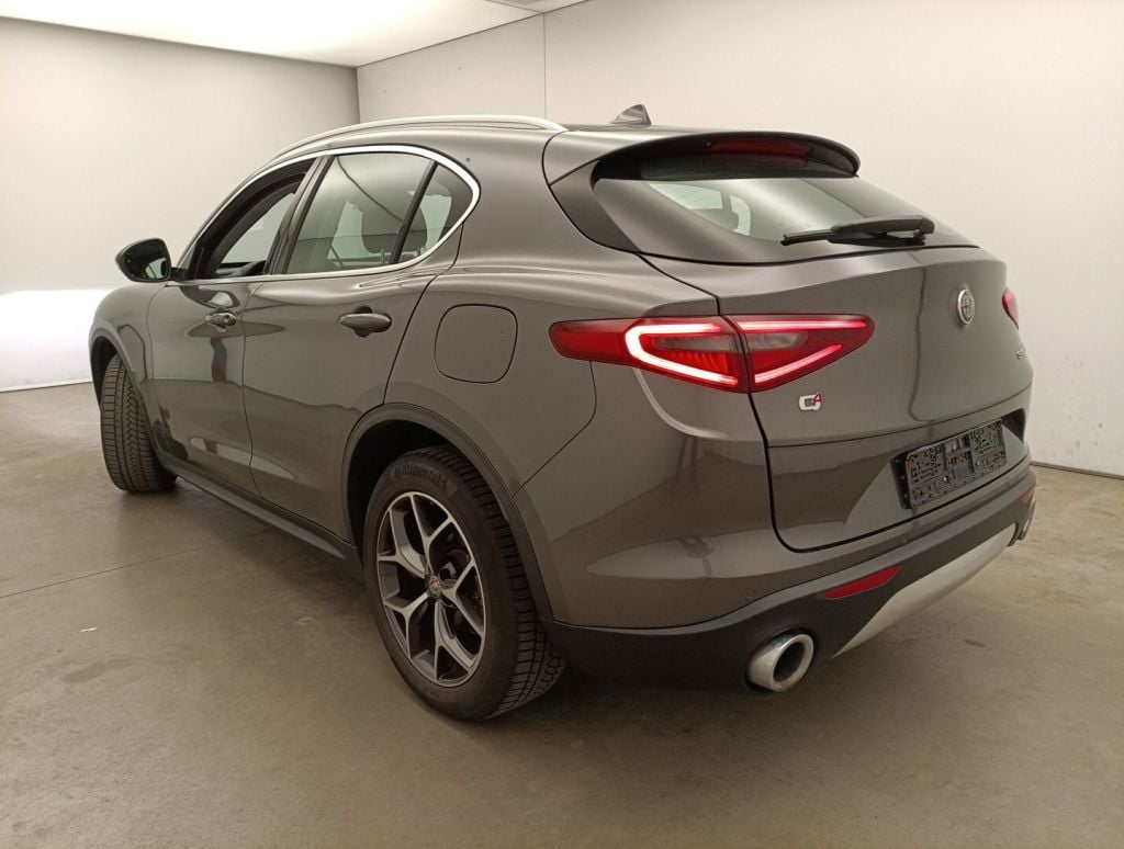 ALFA ROMEO STELVIO DIESEL 2.2 JTD 210 AWD Lusso (EU6d-TEMP) 5d photo