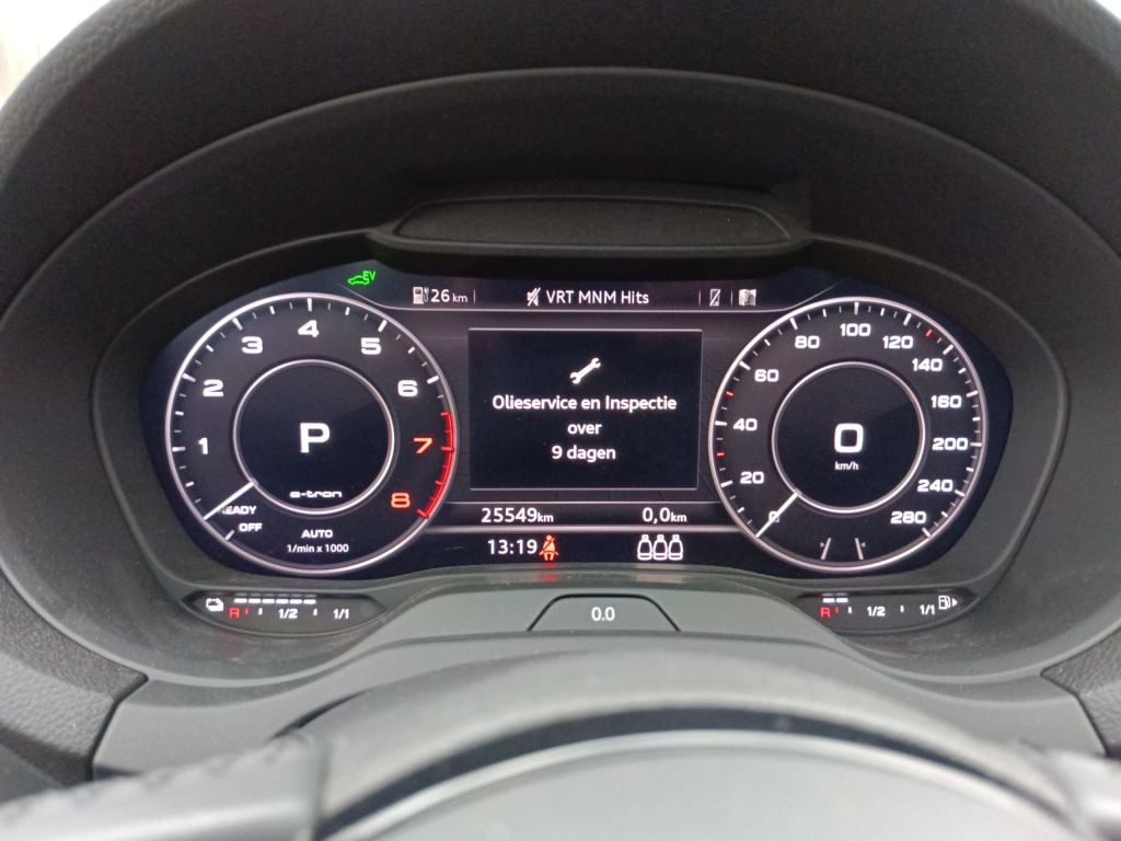 Audi A3 Sportback 40 e-tron S tronic Sport 5d photo