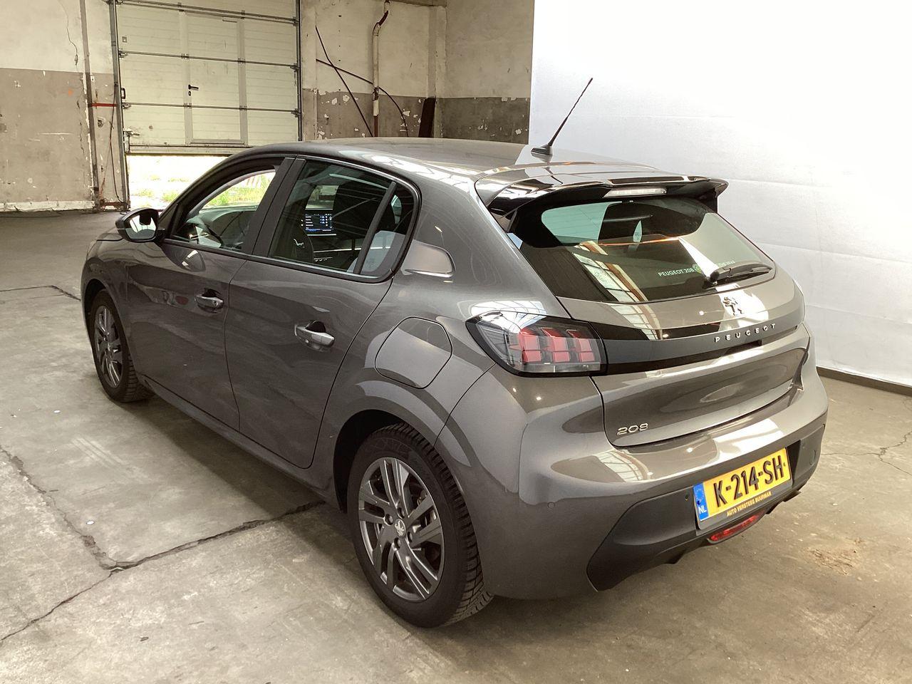 PEUGEOT 208 1.2 PureTech Blue Lease Active photo