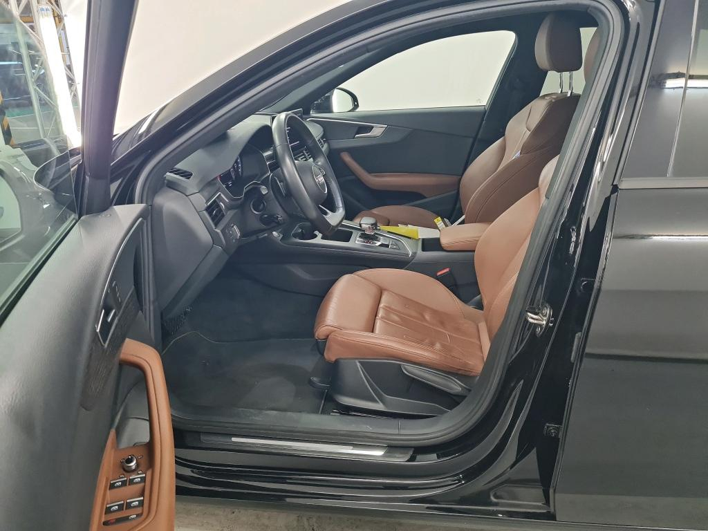 AUDI A4 AVANT DIESEL - 2020 35 TDi Business Edition S tronic Audi Soundsystem - Tyre Mobility System photo