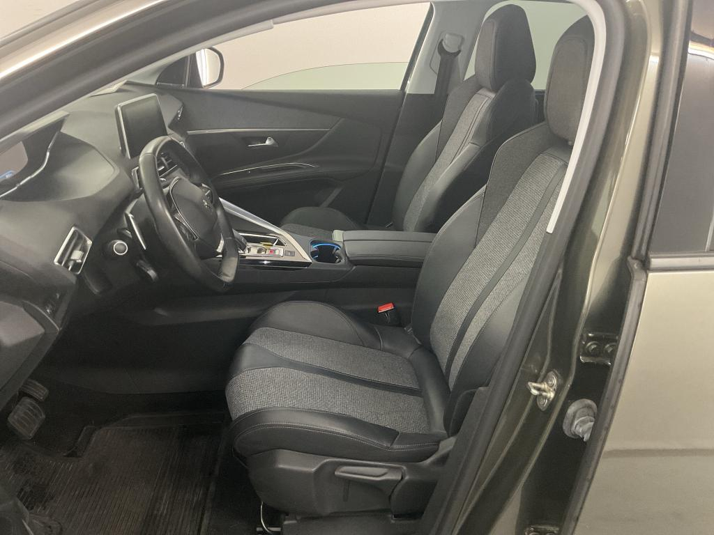 PEUGEOT 5008 1.2 PureTech Allure (EU6.2) Drive Assist + Safety Plus Visiopark 2 + Park Assist photo