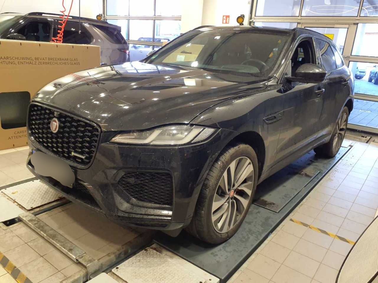 Jaguar R-Dynamic SE AWD F-Pace D300 AWD SE