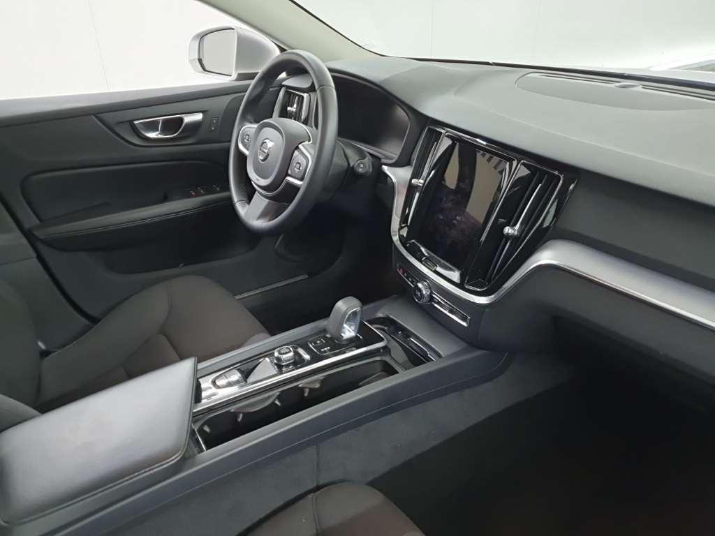 VOLVO V60 B3 Automaat Business Pro 5D 120kW photo