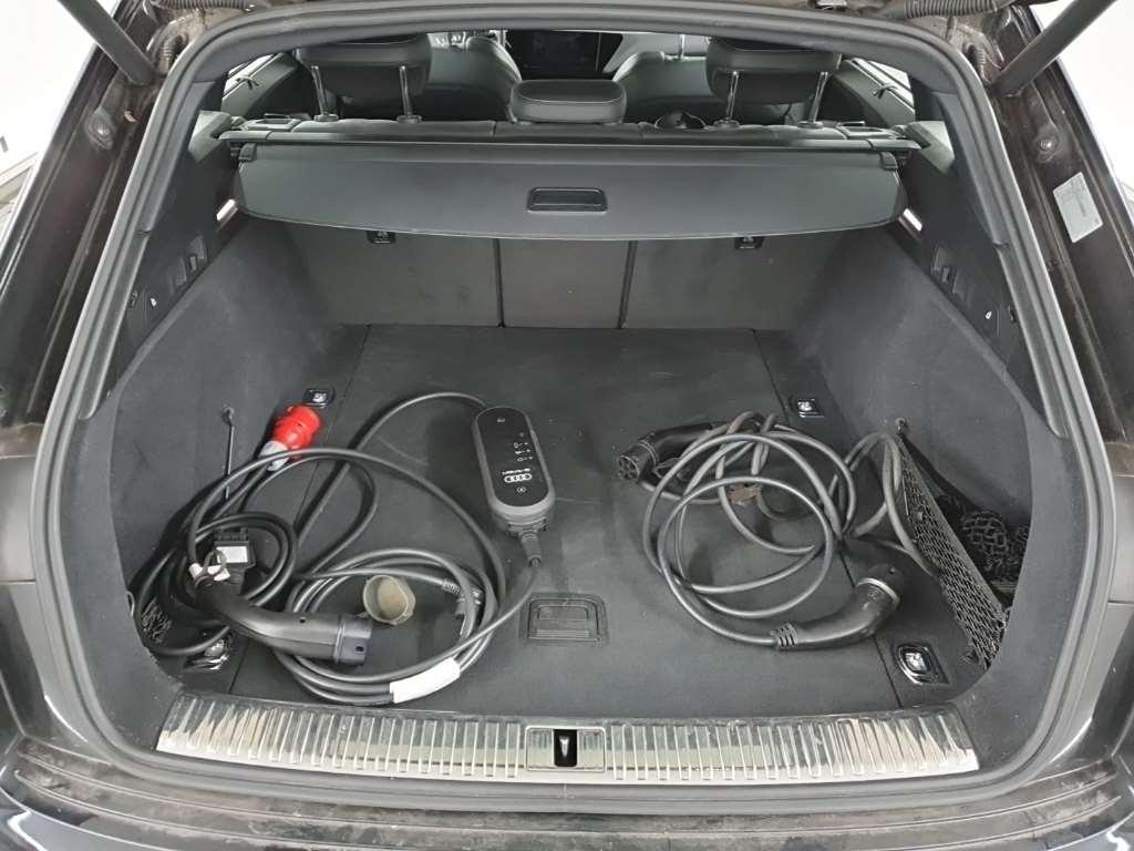AUDI e-tron 55 quattro advanced 5D 300kW photo