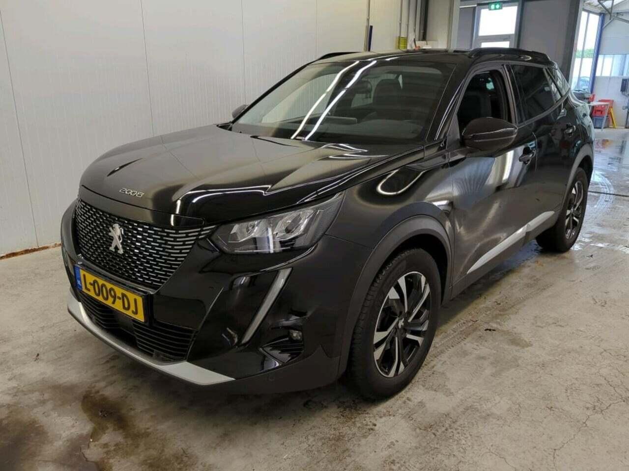 PEUGEOT 2008 1.2 PureTech Allure