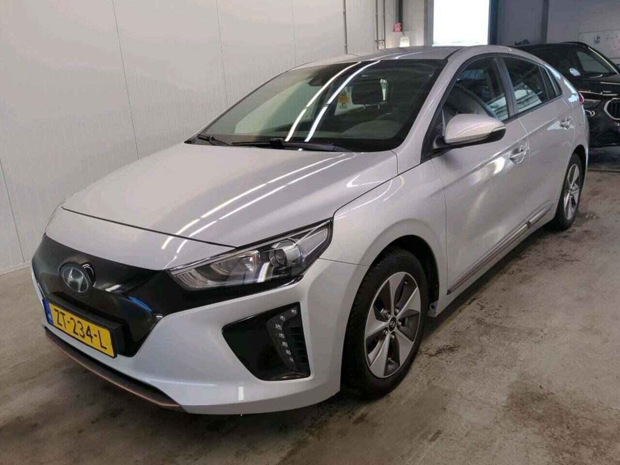 HYUNDAI IONIQ Comfort EV