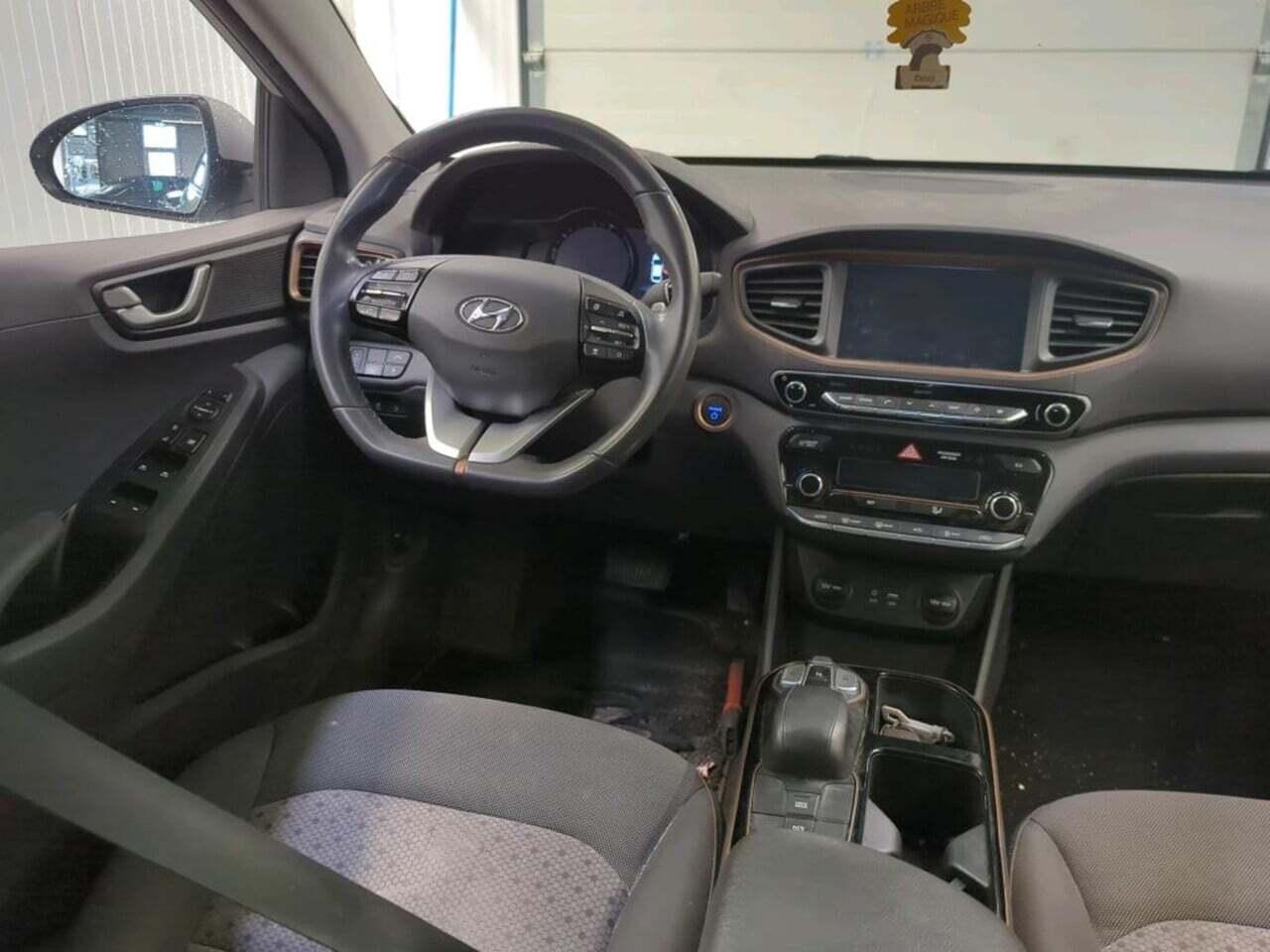 HYUNDAI IONIQ Comfort EV photo