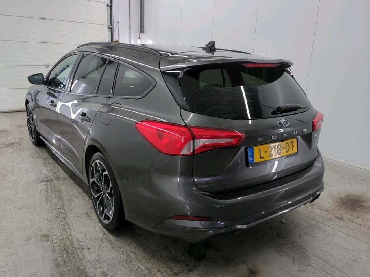 FORD Focus Wagon 1.0 EBH ST L. XBns photo
