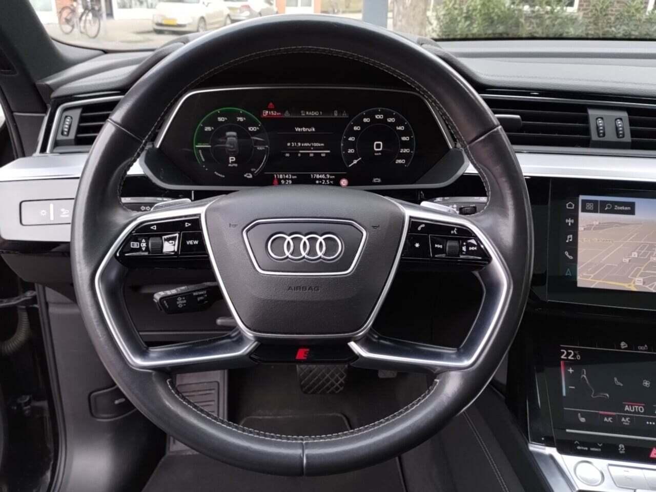 AUDI e-tron e-tron 50 quattro Launch editi photo