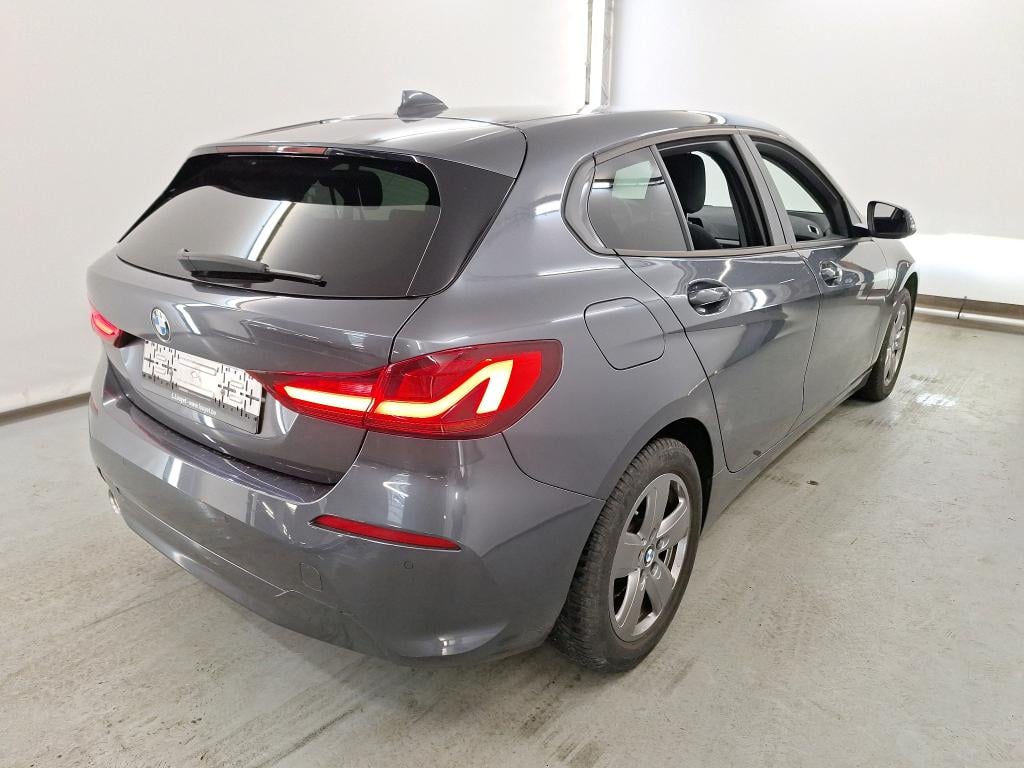 BMW 1 SERIES HATCH 1.5 116IA (80KW) rnBusiness Model Advantage Storage photo