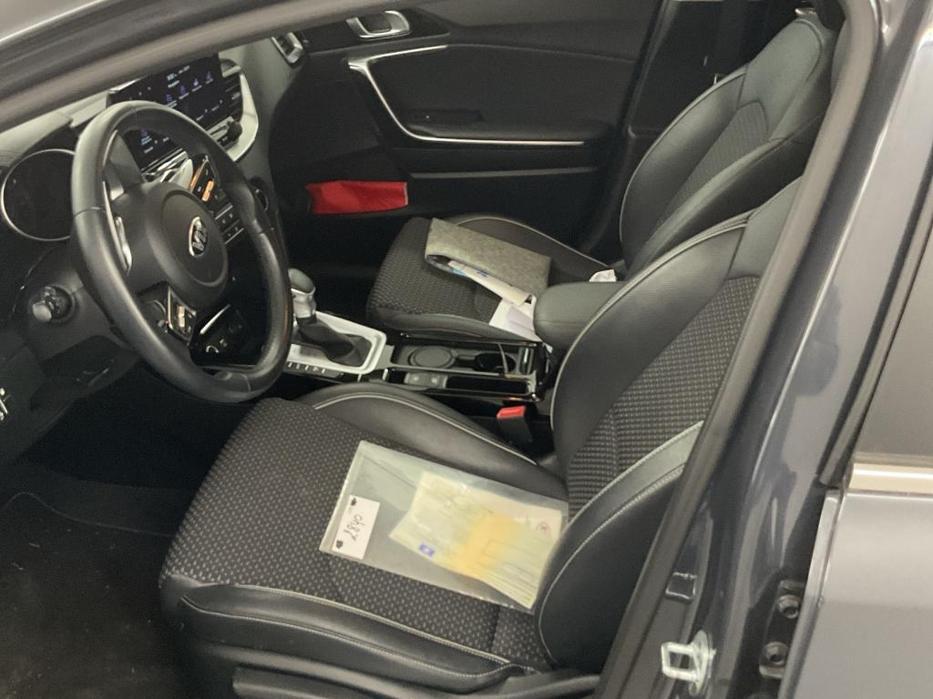 KIA XCEED 1.6 GDI PHEV DCT BUSINESS LINE Navigation photo