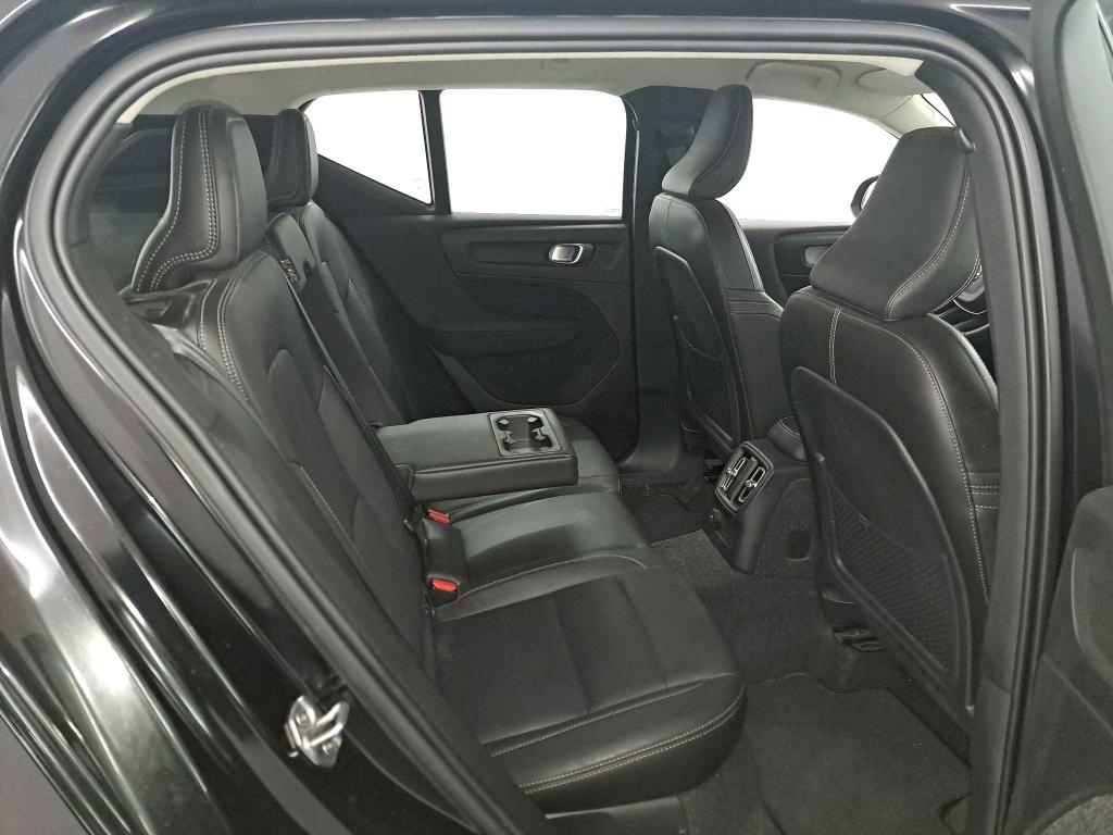 VOLVO XC40 1.5 T4 RECHARGE GEARTR. INSCRIPTION Park Assist Driver Assist Winter photo