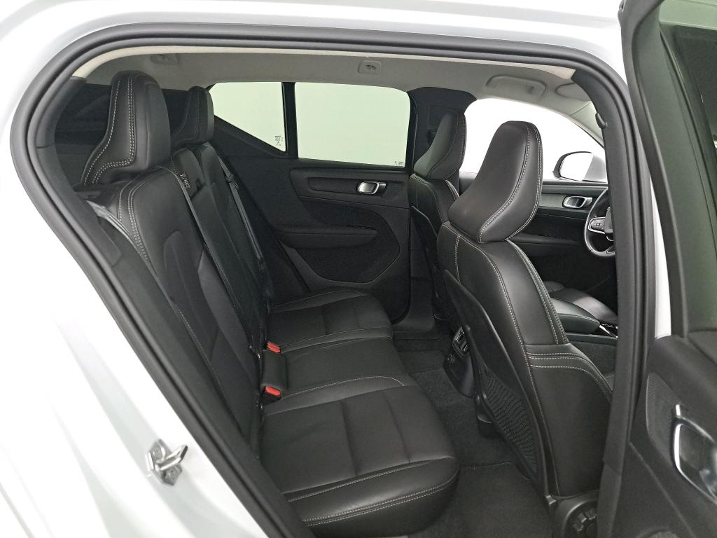 VOLVO XC40 1.5 T4 RECHARGE GEARTR. INSCRIPTION Winter Park Assist photo