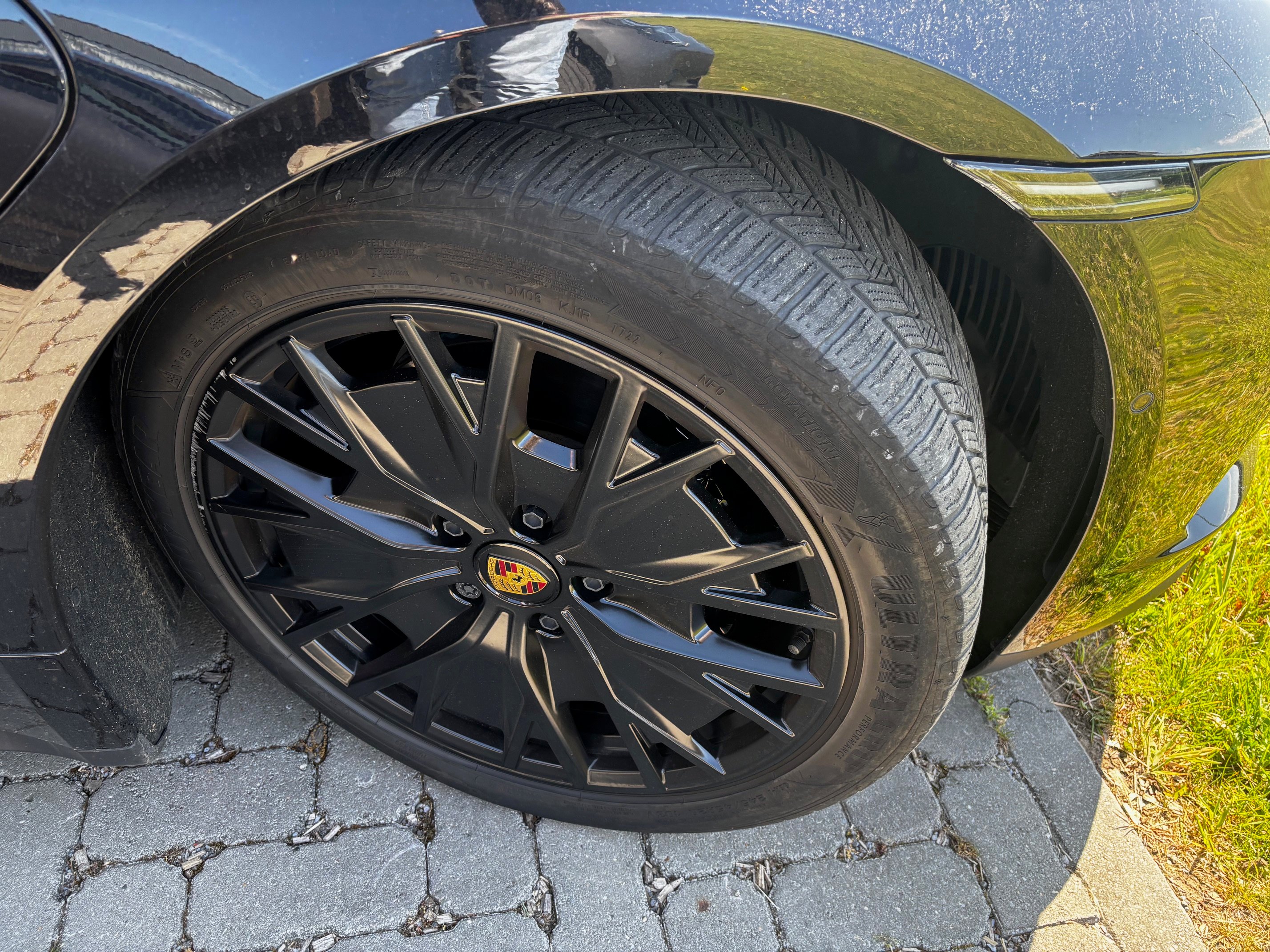 PORSCHE Taycan Taycan 4S photo