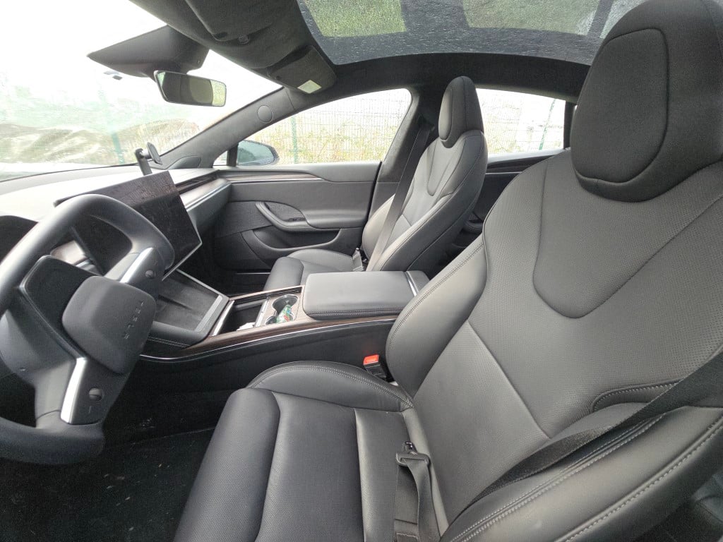 Tesla Model S Long Range Plus AWD 5d !! Damaged car !! 293 183 photo