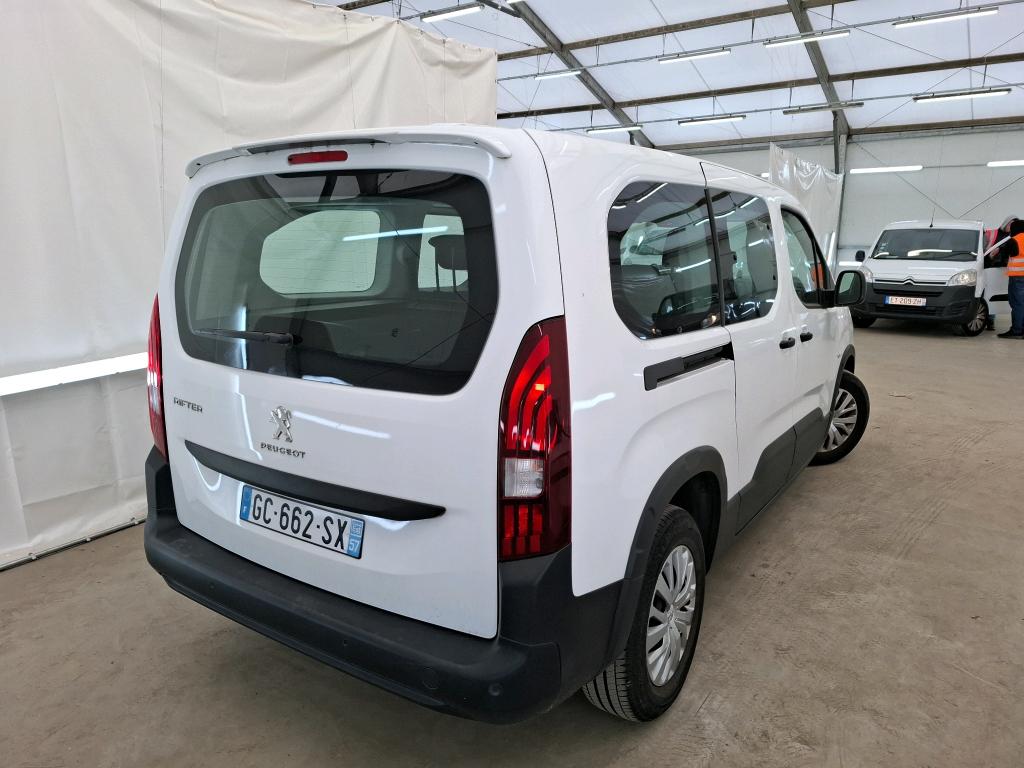 Peugeot PureTech 110 S&S Long Active Pack PEUGEOT Rifter / 2018 / 5P / monospace PureTech 110 S&S Long Active Pack photo