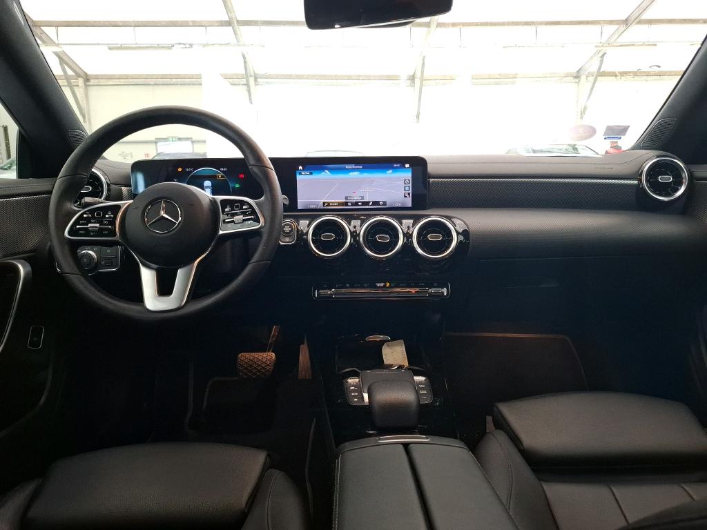 Mercedes CLA 180 Business Line BA7 MERCEDES-BENZ CLA Coupe / 2019 / 4P / Coupé CLA 180 Business Line BA7 photo