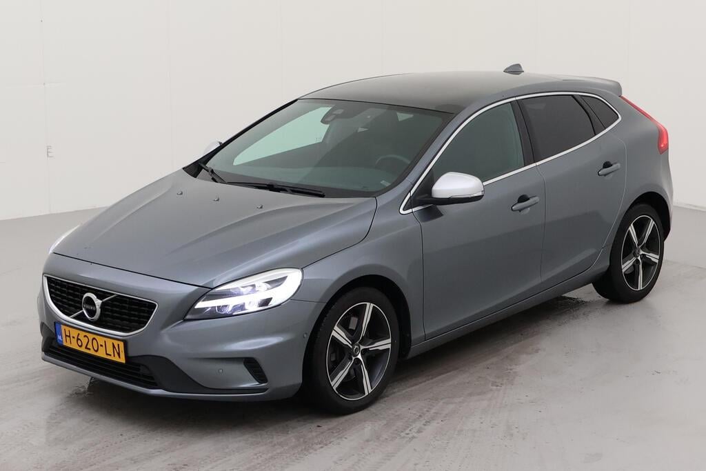VOLVO V40 112 kW