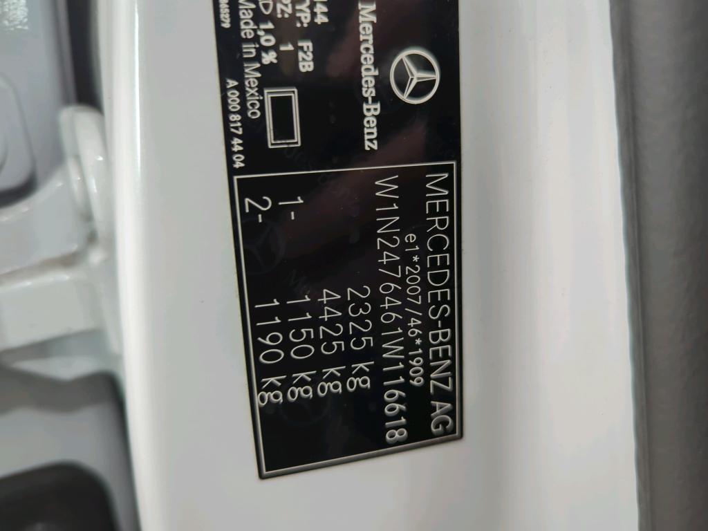 MERCEDES-BENZ GLB 165 kW photo