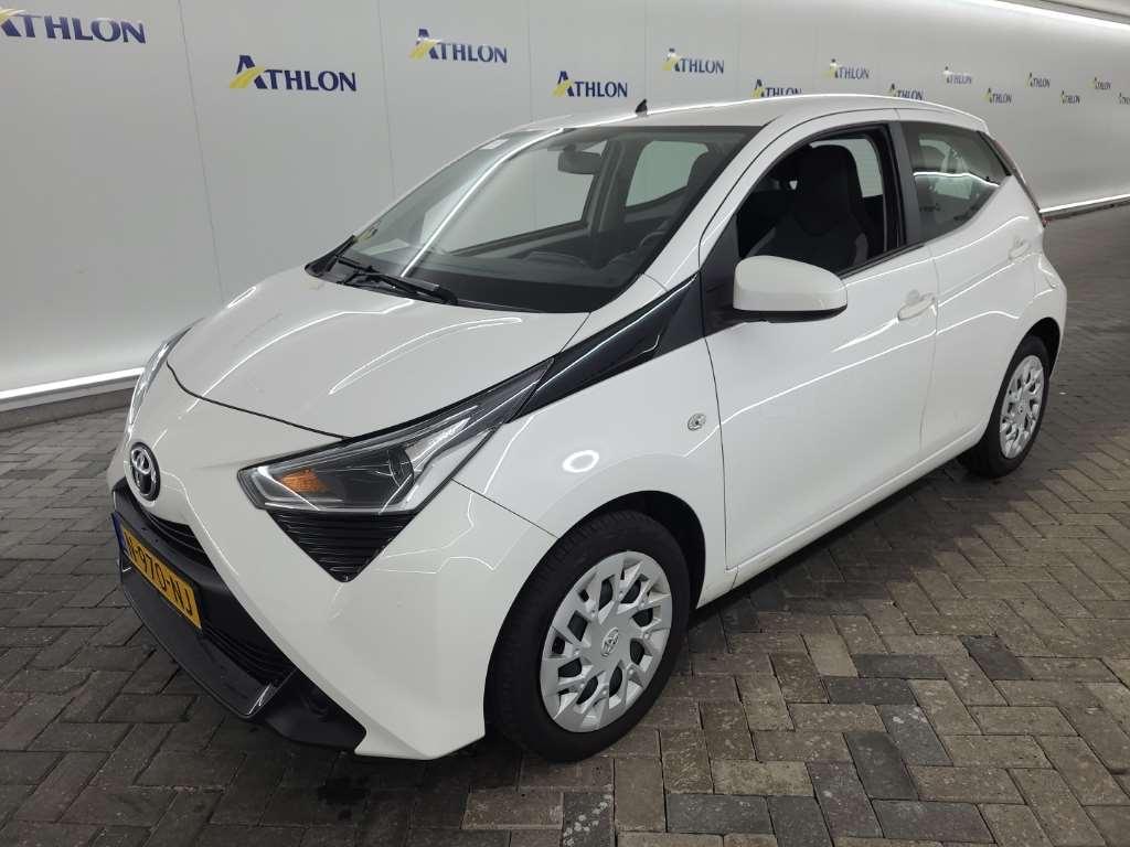 TOYOTA Aygo 1.0 VVT-i x-play 5D 53kW