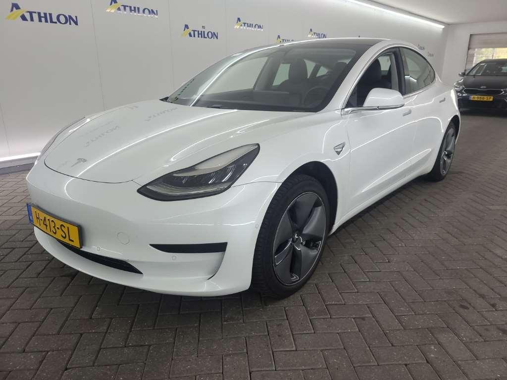 Tesla Model 3 Standard Range Plus RWD 4D 225kW