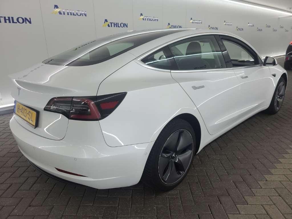 Tesla Model 3 Standard Range Plus RWD 4D 225kW photo