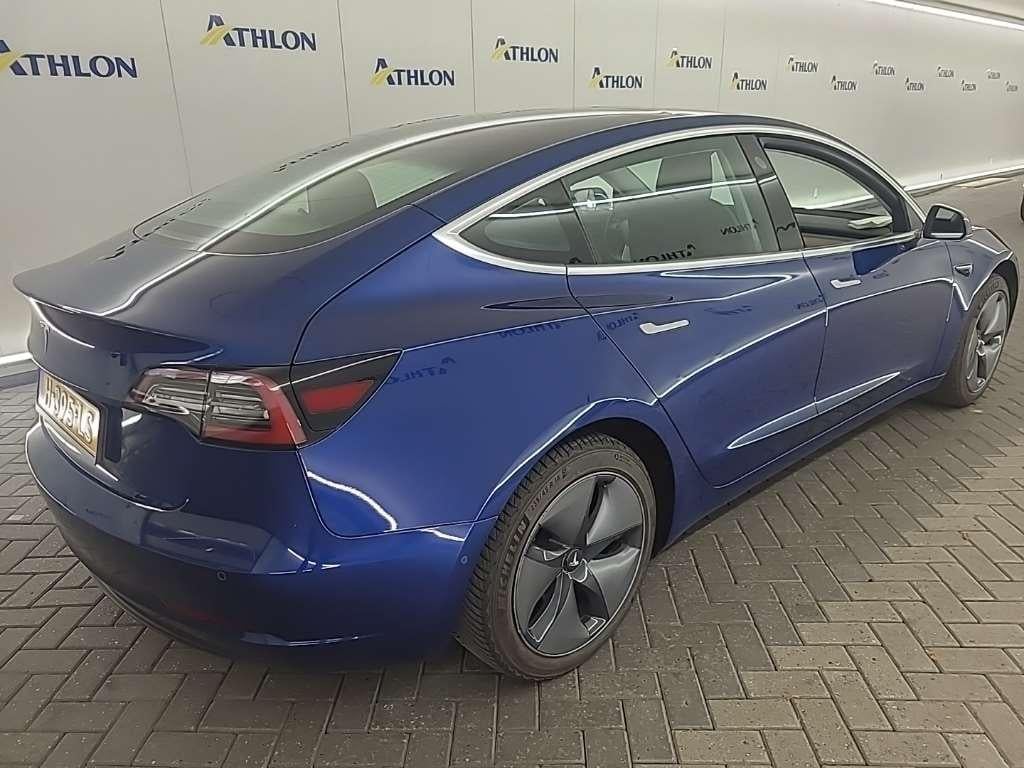 Tesla Model 3 Standard Range Plus RWD 4D 225kW photo