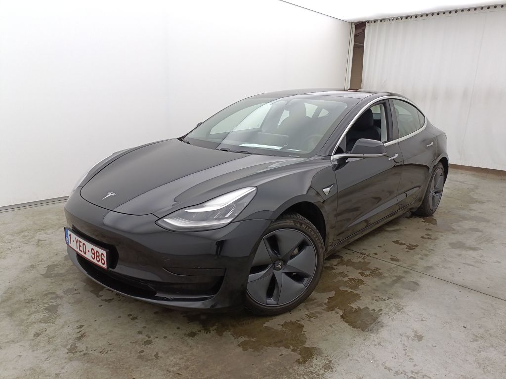 Tesla Model 3 Standard RWD Plus 4d photo