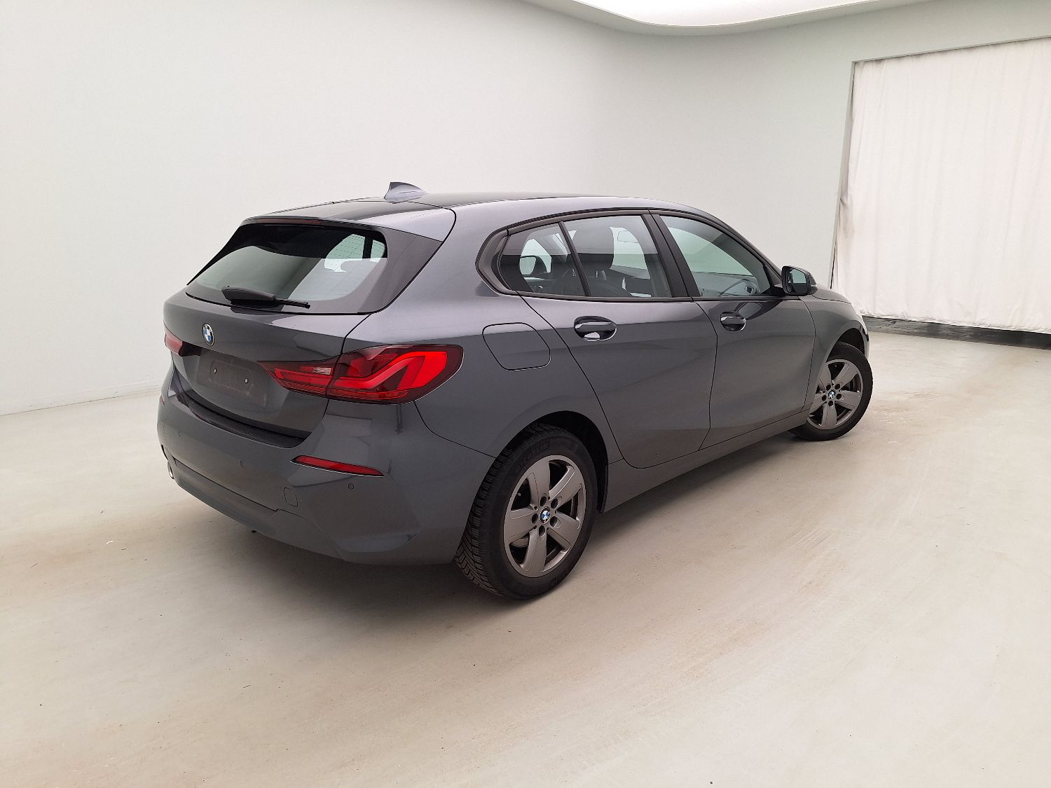 BMW, 1-serie '19, BMW 1 Reeks Hatch 116dA (85 kW) 5d excluweb end 17.04 photo